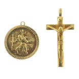 Crucifix cross pendant, stamped 750, partially indistinct, length 3.9cms, 3.9gms.