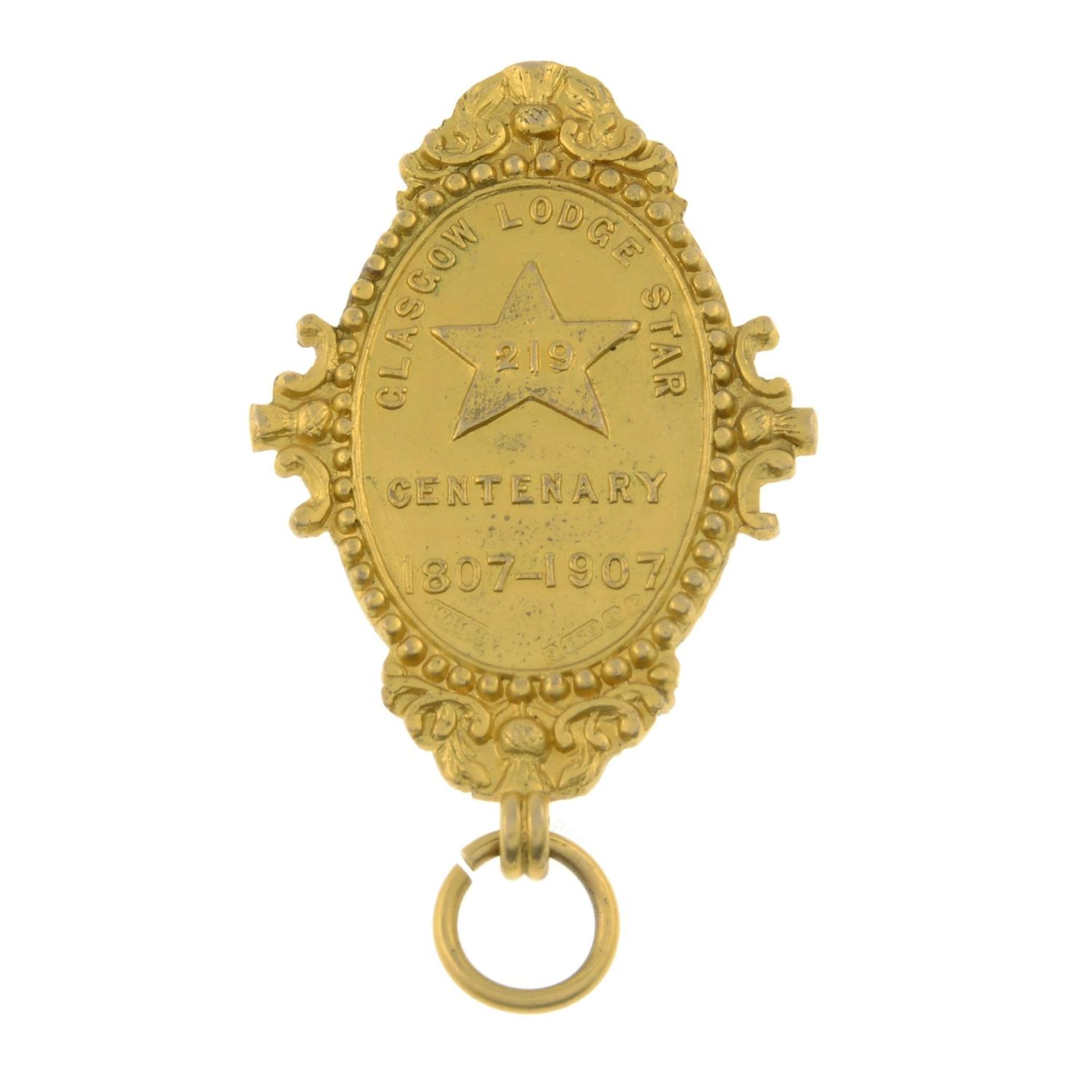 An Edwardian 9ct gold Masonic medallion.Hallmarks for Birmingham, 1906.Length 4.6cms. - Image 2 of 2