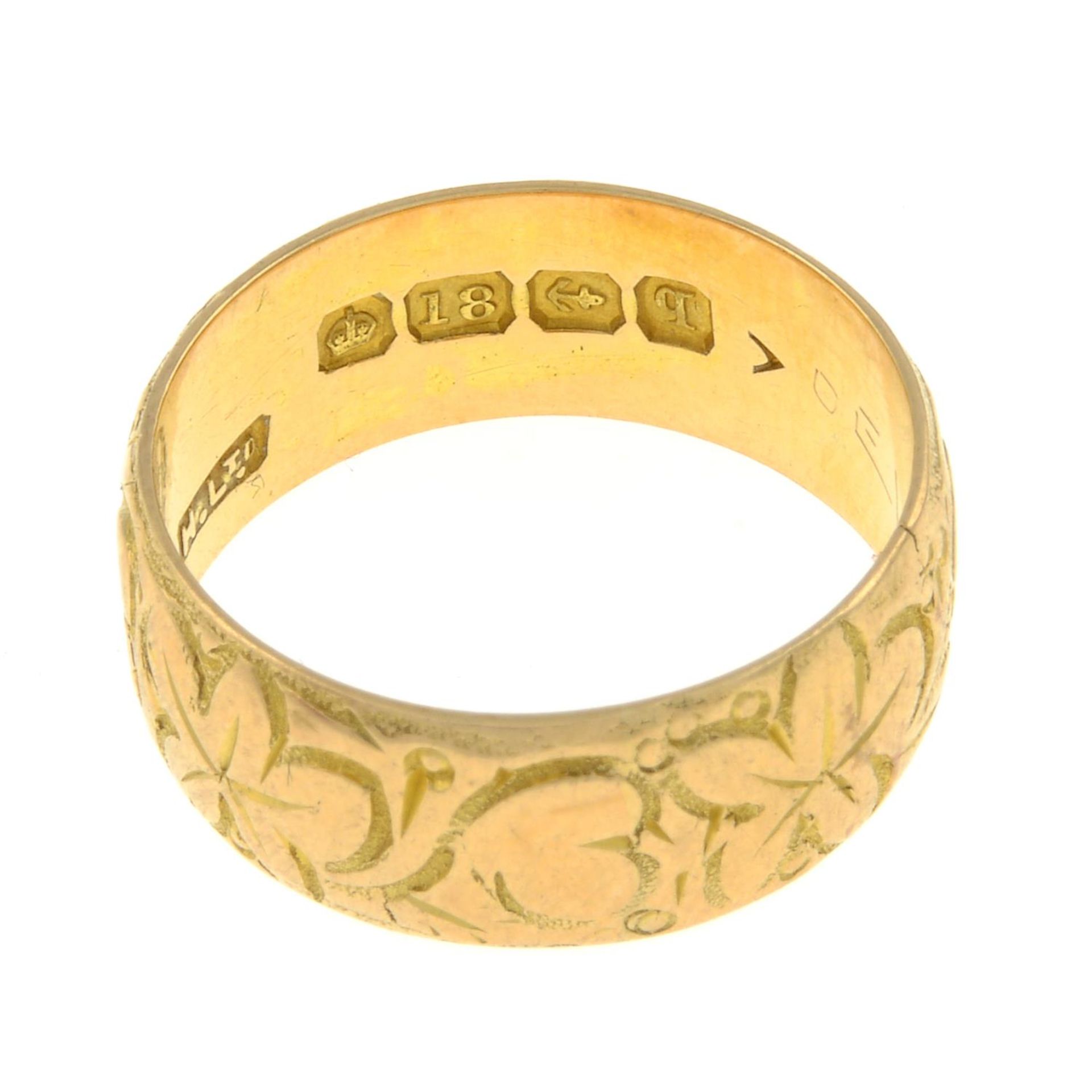 An early 20th century 18ct gold engraved band ring.Hallmarks for Birmingham, 1915. - Image 2 of 2