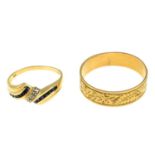 Early 20th century 18ct gold foliate band ring,