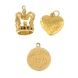 9ct gold heart-shape locket, import marks for 9ct gold, length 1.7cms, 1gm.