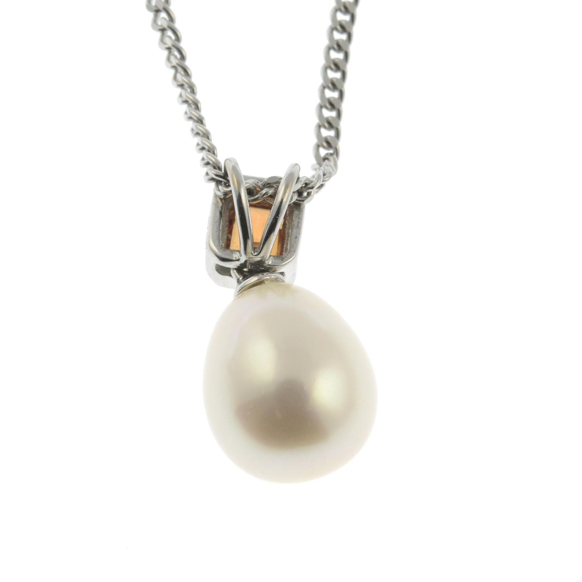 An 18ct gold orange sapphire and cultured pearl necklace, with 18ct gold chain. - Image 2 of 2