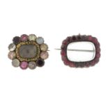 Mid 19th century garnet memorial brooch, length 2.5cms, total weight 6.8gms.