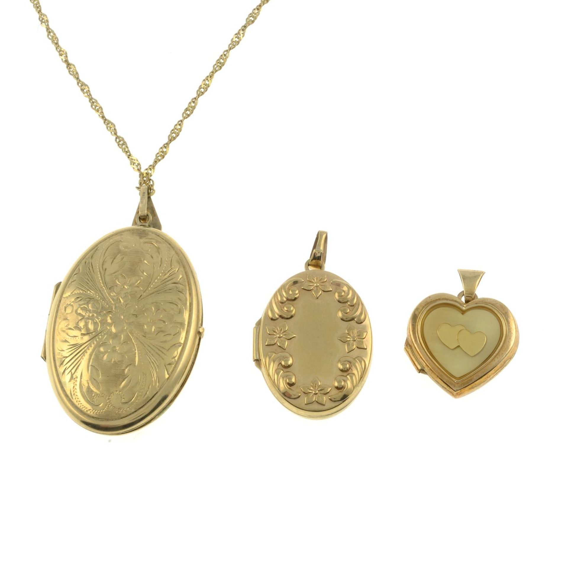 9ct gold engraved locket,