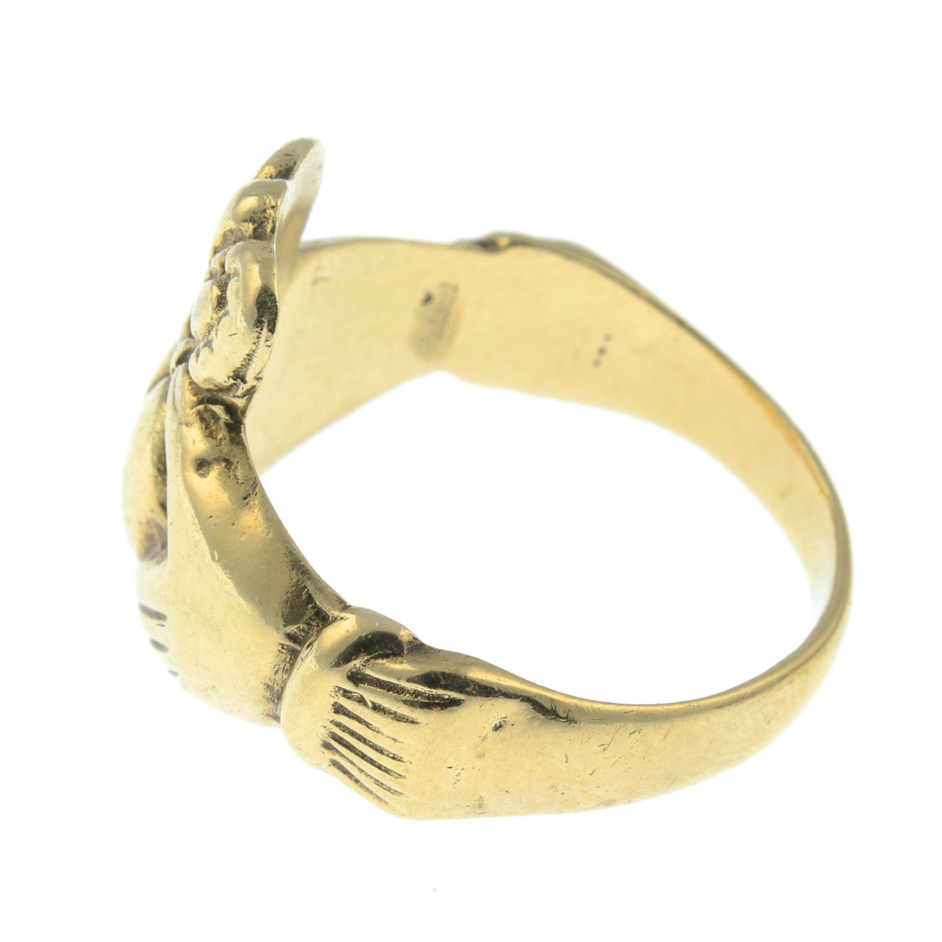 A 9ct gold claddagh ring.Hallmarks for 9ct gold. - Image 3 of 3