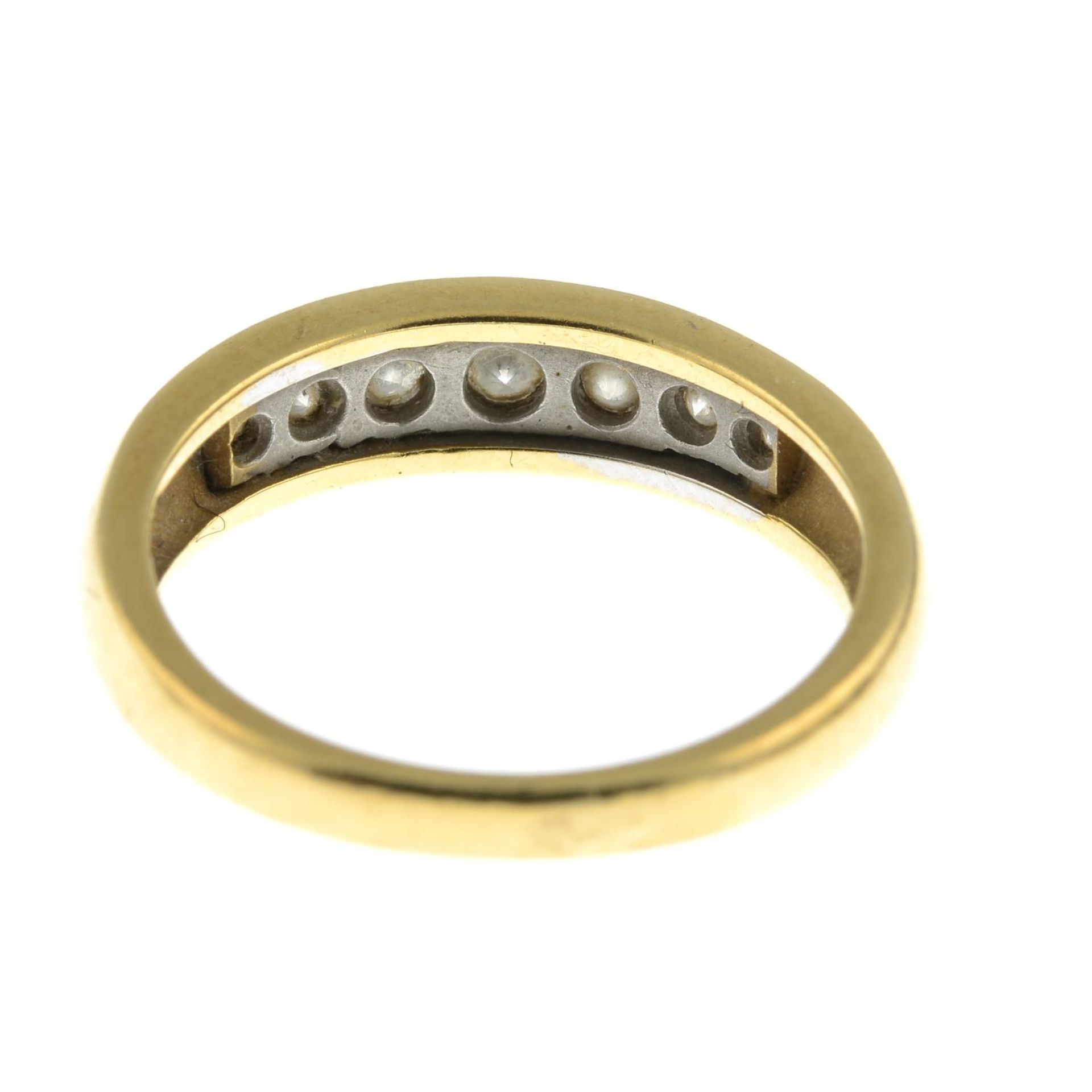 An 18ct gold diamond seven-stone ring.Total diamond weight 0.50ct, stamped to band. - Bild 3 aus 3