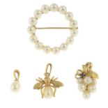 Cultured pearl wreath brooch,