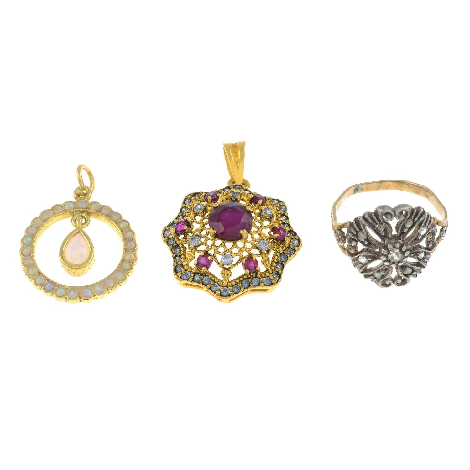 22ct gold ruby,