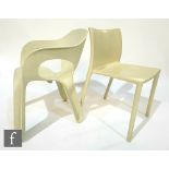 Jerszy Seymour and Jasper Morrison - Magis - A white moulded plastic ?Easy? chair and an 'Air'