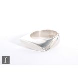 Randers Sølvvarefabrik - A Danish Sterling silver ring with an elongated and flattened shaped