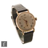 A gentleman's 9ct hallmarked Smiths Everest, manual wrist watch, gilt Arabic numerals to a