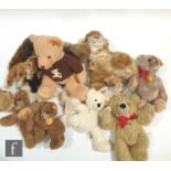 A collection of assorted Steiff teddy bears and animals, to include Brummbar, yellow tag 011559,