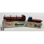 Two Dinky Toys diecast models, comprising 905 Foden Flat Truck with chain with maroon cab, flatbed