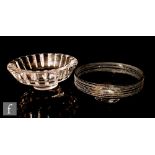 Orrefors - Edvin Ohrstrom - A clear crystal bowl of thick walled circular section, decorated with