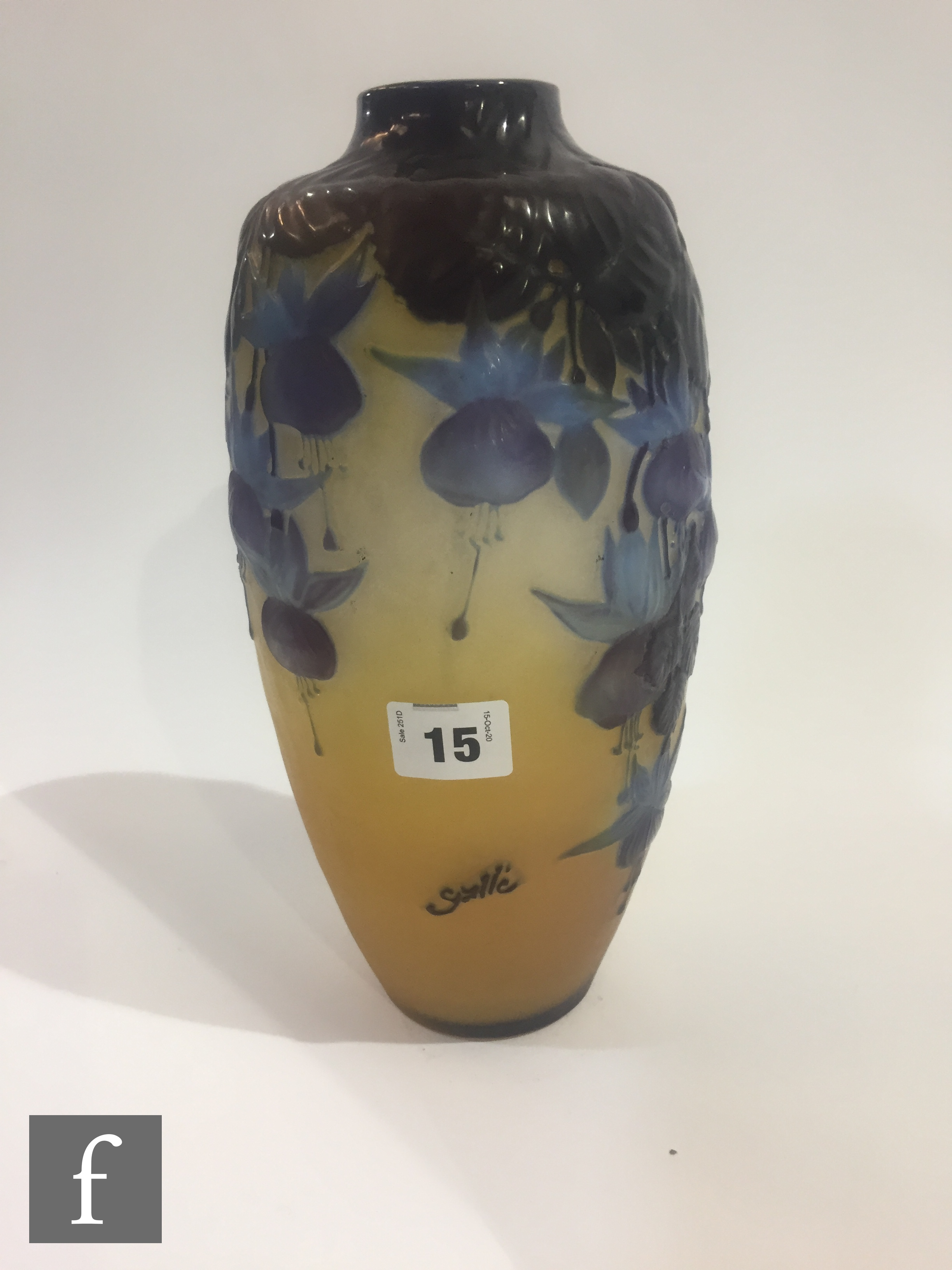 Emille Galle - A 'blow out' cameo glass vase circa 1900 of shouldered ovoid form with a shallow - Image 4 of 8