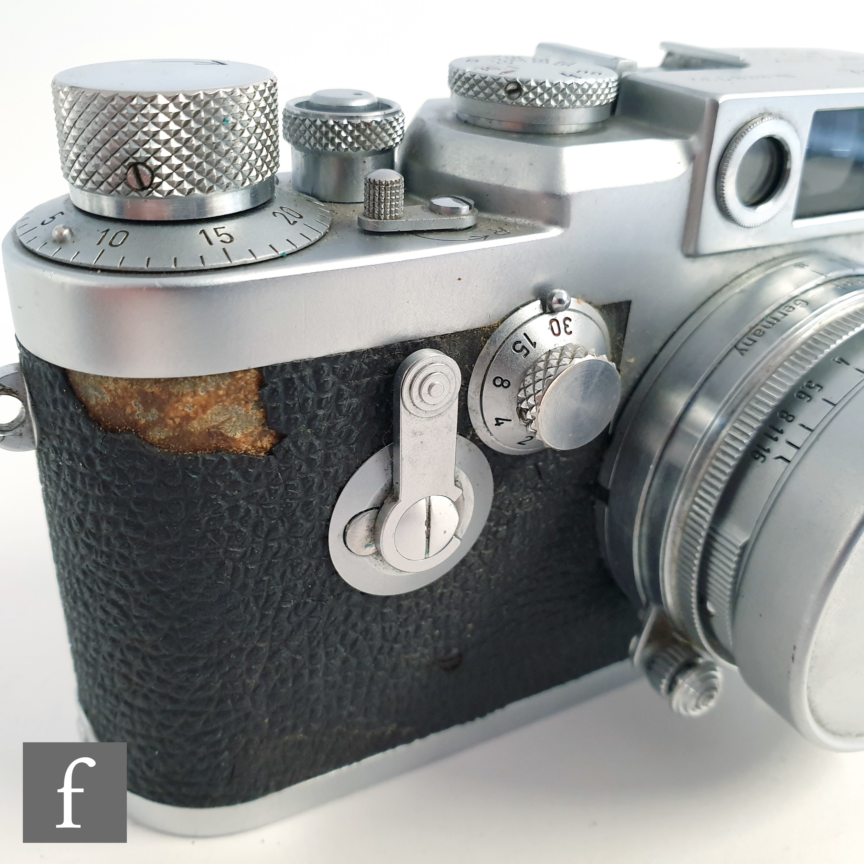 A Leica IIIG rangefinder screw mount camera, circa 1957, serial number 888732, with Ernst Leitz f= - Image 6 of 6