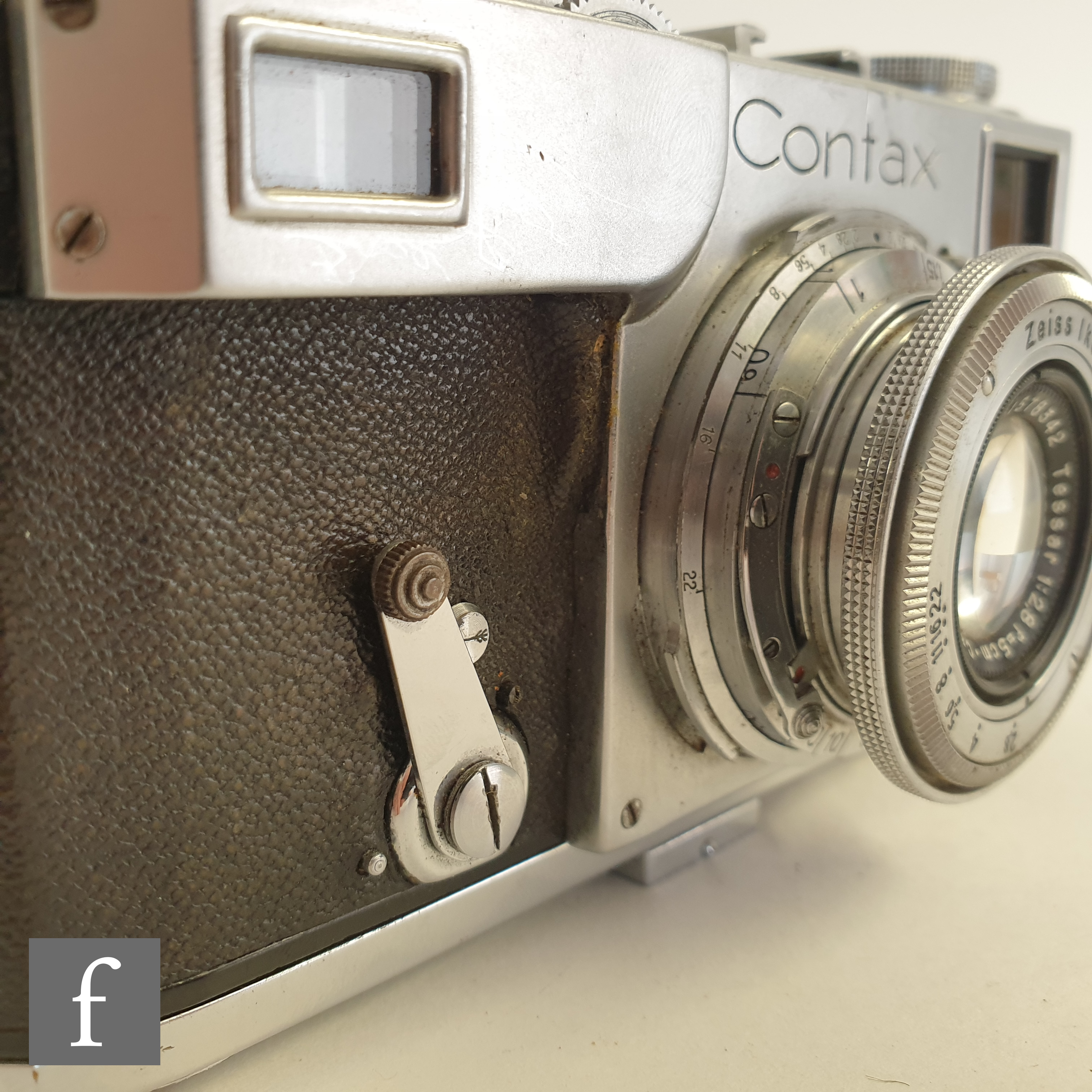 A Zeiss Ikon Contax II 35mm rangefinder camera, serial number B31005, together with a Carl Zeiss 1: - Image 2 of 6