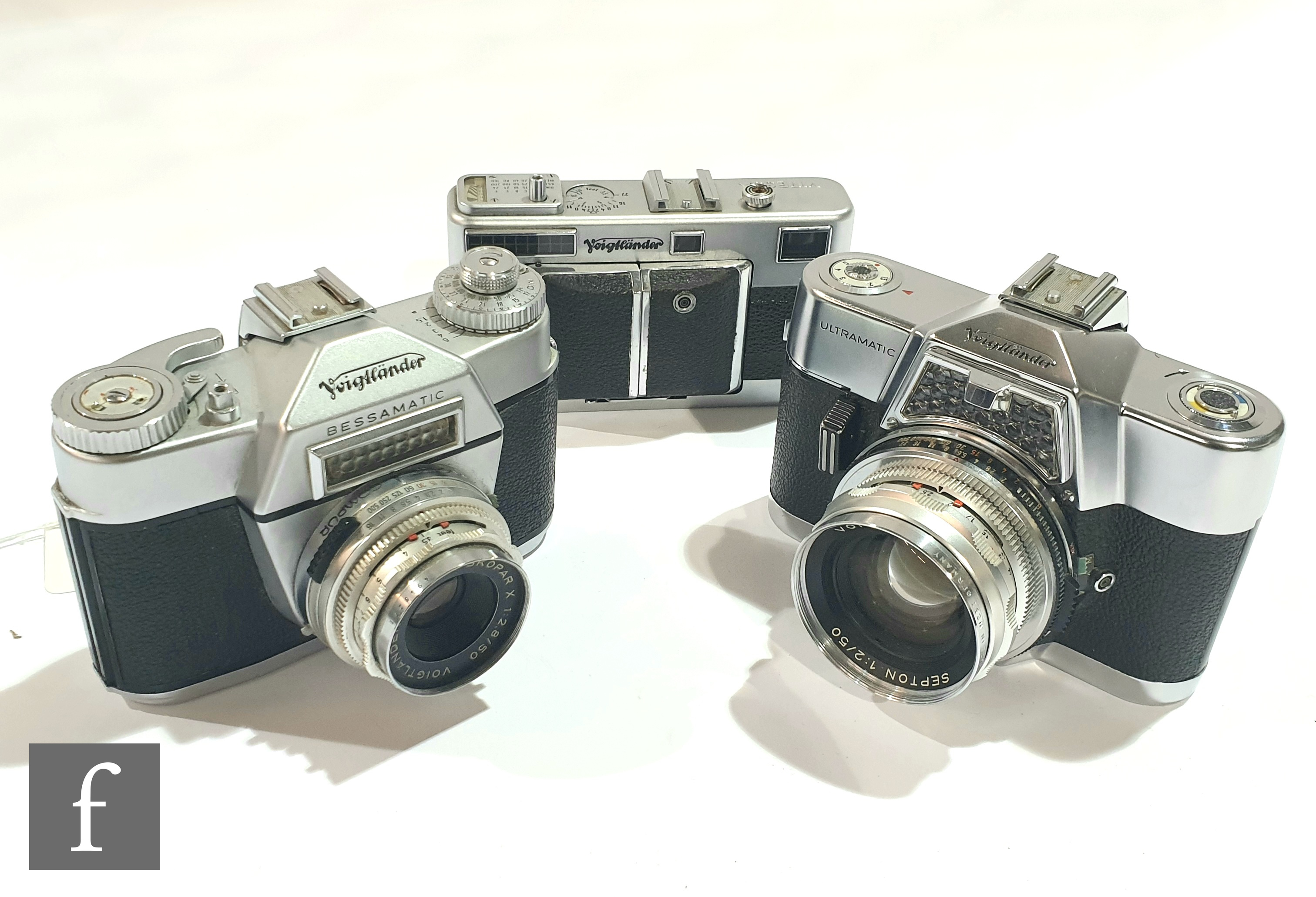 A collection of 1950s/60s Voigtländer cameras to include an Ultamatic Single Lens Reflex Camera (