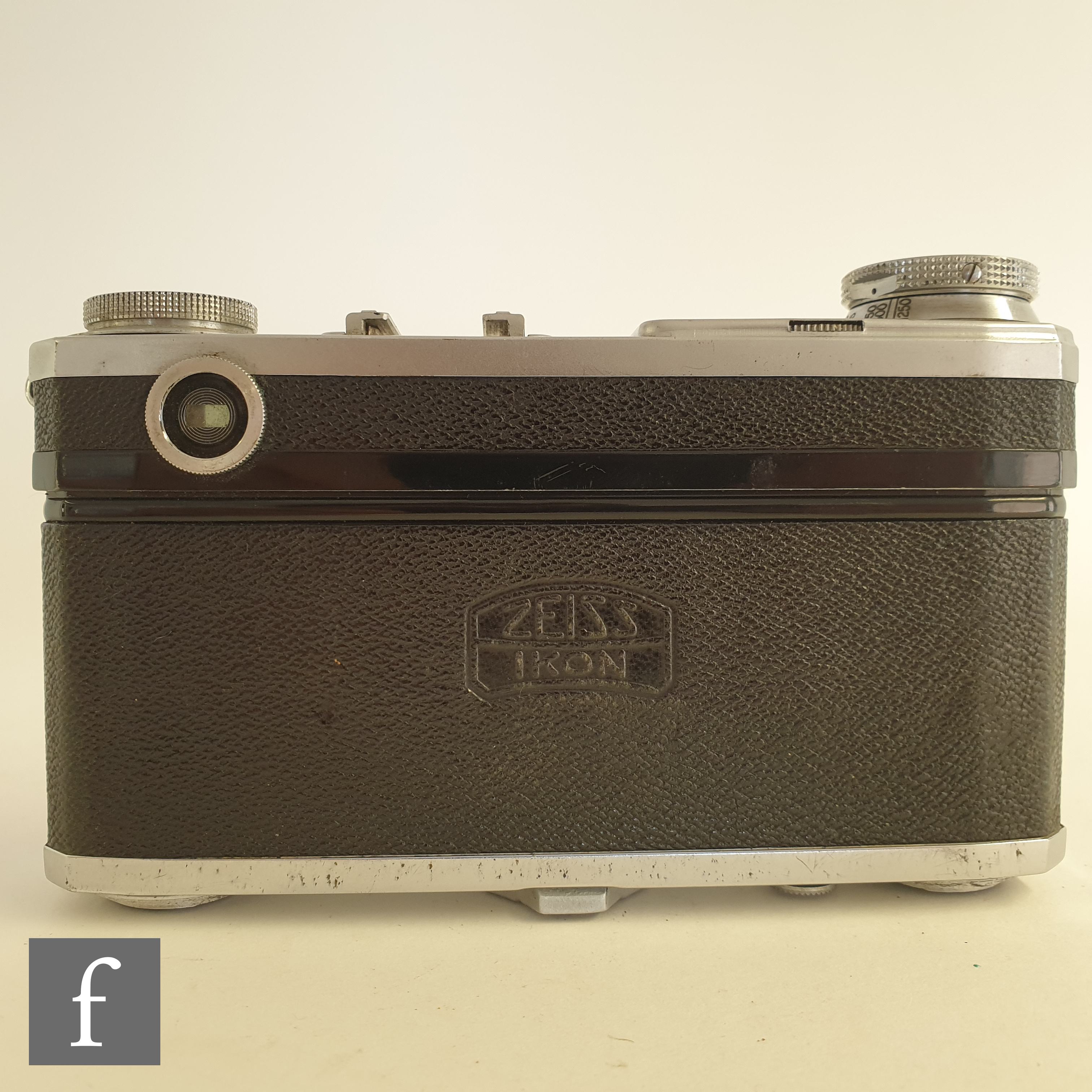 A Zeiss Ikon Contax II 35mm rangefinder camera, serial number B31005, together with a Carl Zeiss 1: - Image 6 of 6