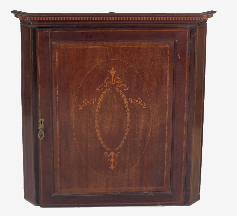 A fine quality Edwardian inlaid mahogany Hanging Corner Cabinet,