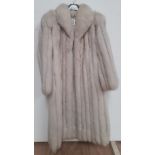 A white silk and Bemberg Ladies long Fox Fur Coat, by Saga Fox, as is, w.a.f. S.N.S.R. (1) * C.I.T.