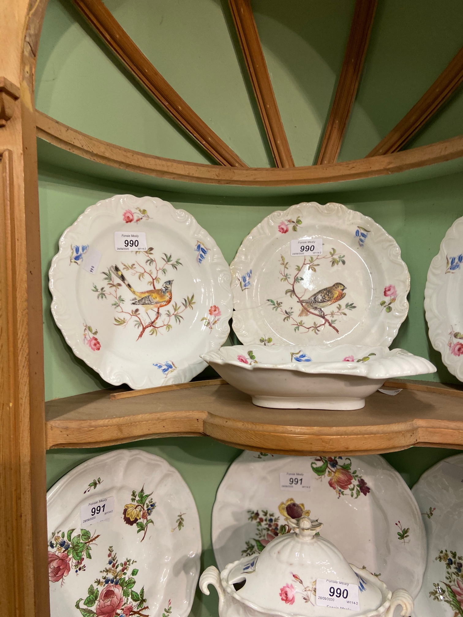 A 22 piece hand painted 19th Century English porcelain Dessert Service, - Image 15 of 28