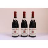 Chateauneuf-du-Pape - Clos des Papes, Vintage 1997, 3 Bottles, all perfect.