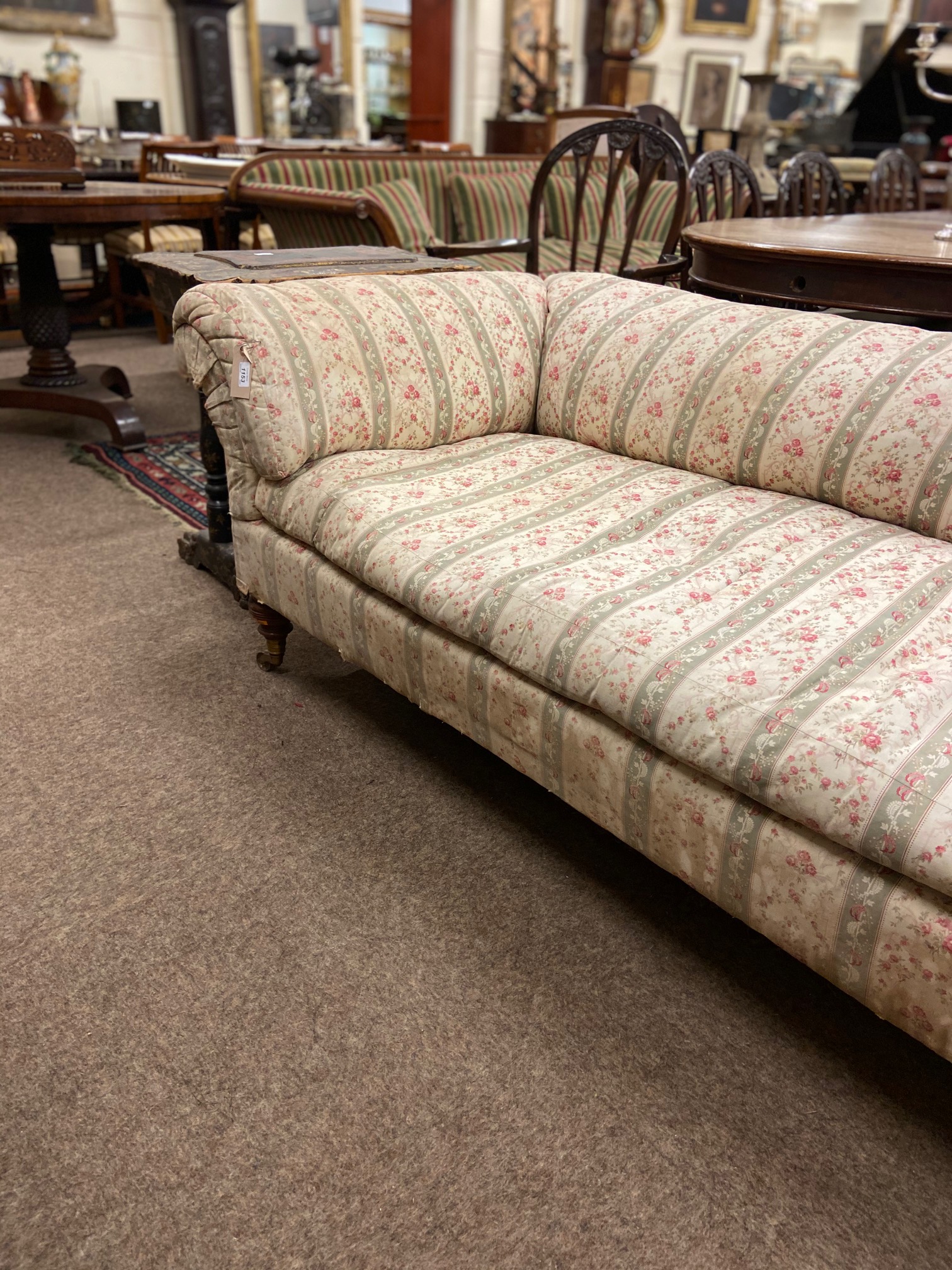 A very good quality late 19th Century Howard & Sons Chaise Longue or Day Bed, three quarter back, - Image 14 of 21