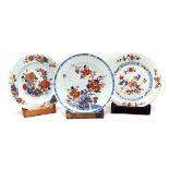 LOTTO DI TRE PIATTI - LOT OF THREE DISHES