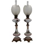 COPPIA DI LUMI A PETROLIO - PAIR OF PETROLEUM LAMPS