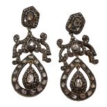 ORECCHINI PENDENTI - PENDANT EARRINGS