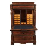 SECRETAIRE