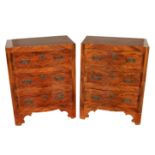 COPPIA COMODINI A TRE CASSETTI - PAIR OF BEDSIDE TABLES WITH THREE DRAWERS