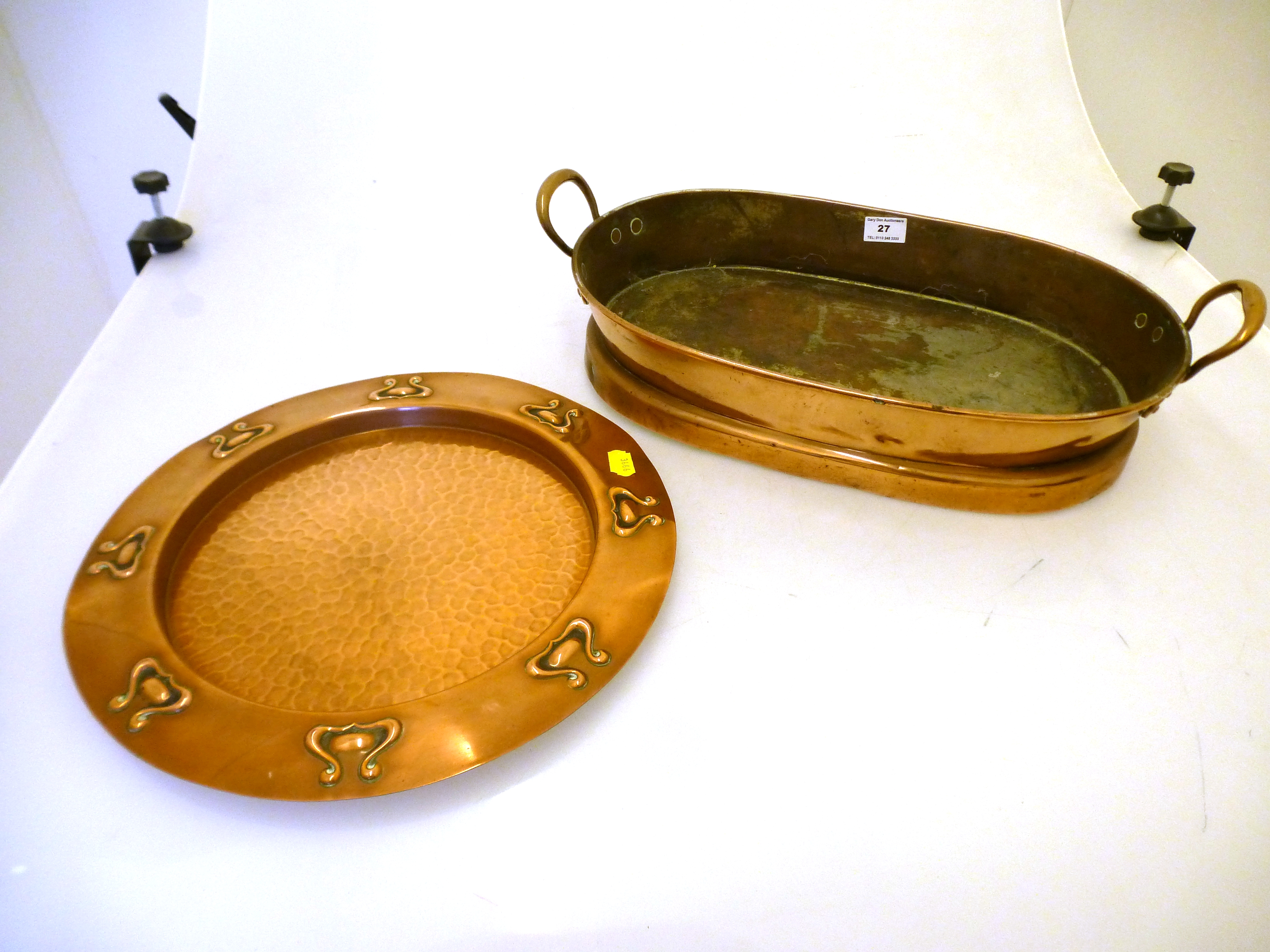 COPPER DISH (19.5" X 10.5") AND COPPER CHARGER (D: 14.5")