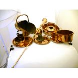 QUANTITY OF ASSORTED COPPER WARE INCLUDING KETTLE, COAL SCUTTLE, MEAT PLATES, BED WARMERS, HUNTING