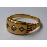 18K GOLD AND DIAMOND RING SIZE: Q W: 3G