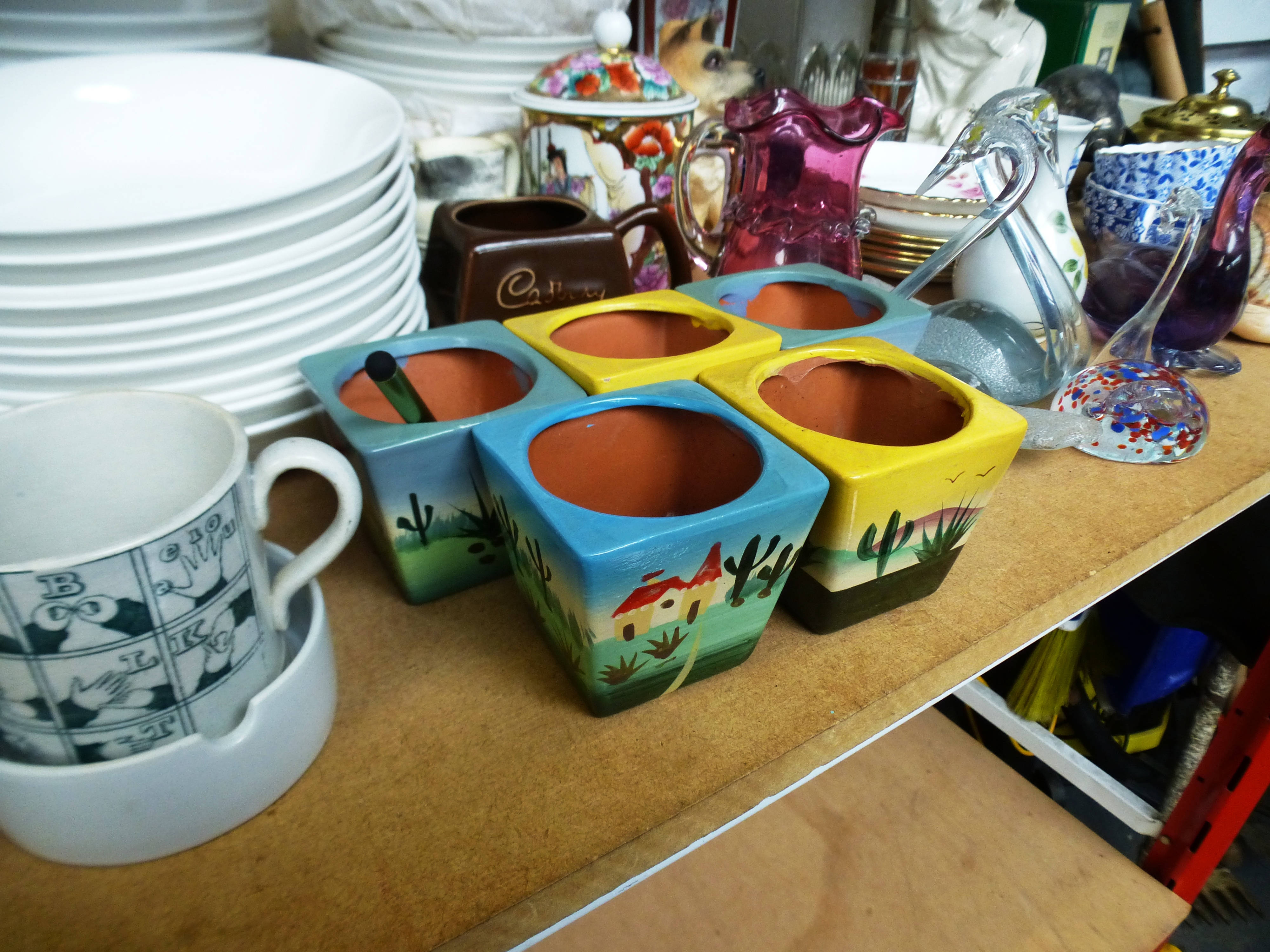 ASSORTED CHINA AND GLASSWARE INCLUDING PART HORNSEA TEASET, QUEEN ANNE, SHELLS, FIGURES, SPODE, - Image 6 of 15