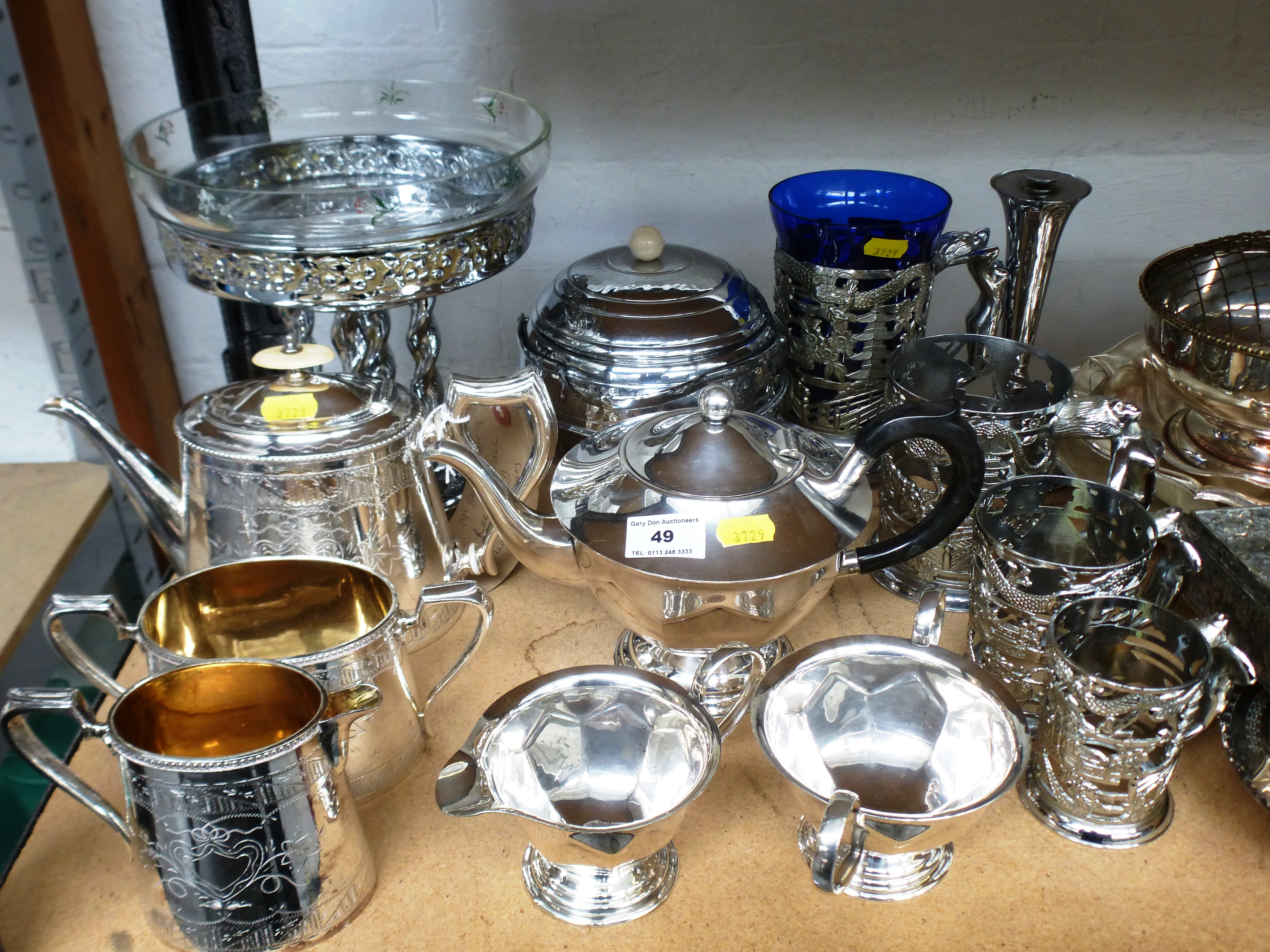 QUANTITY OF ASSORTED PLATED WARE INCLUDING TEASETS, DISHES, COFFEE POT AND CUPS - Image 2 of 6