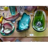 4 COLOURED GLASS DISHES