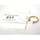 18K GOLD RING W: 2G