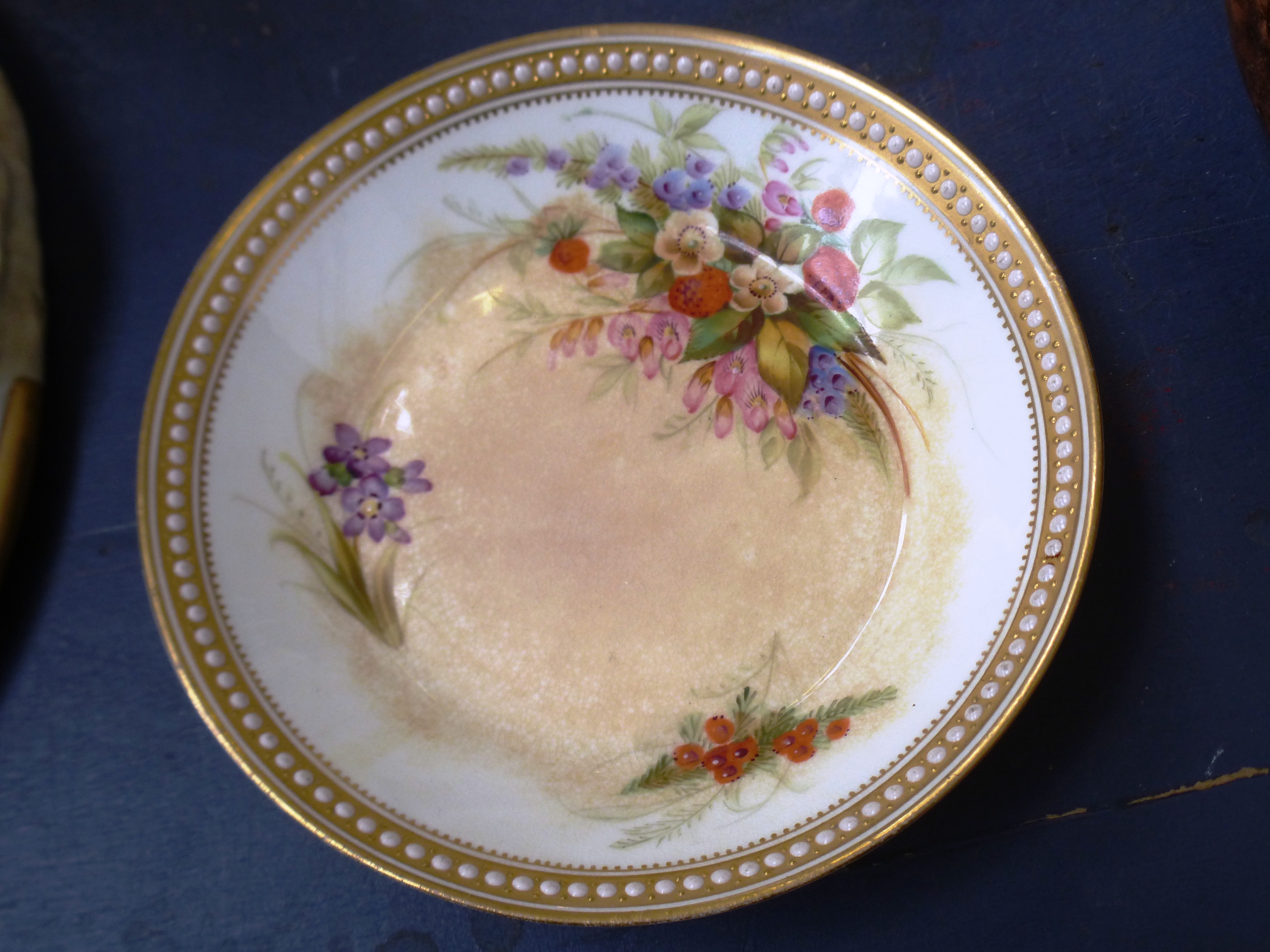 ROYAL WORCESTER DISH D: 5.25" - Image 2 of 3