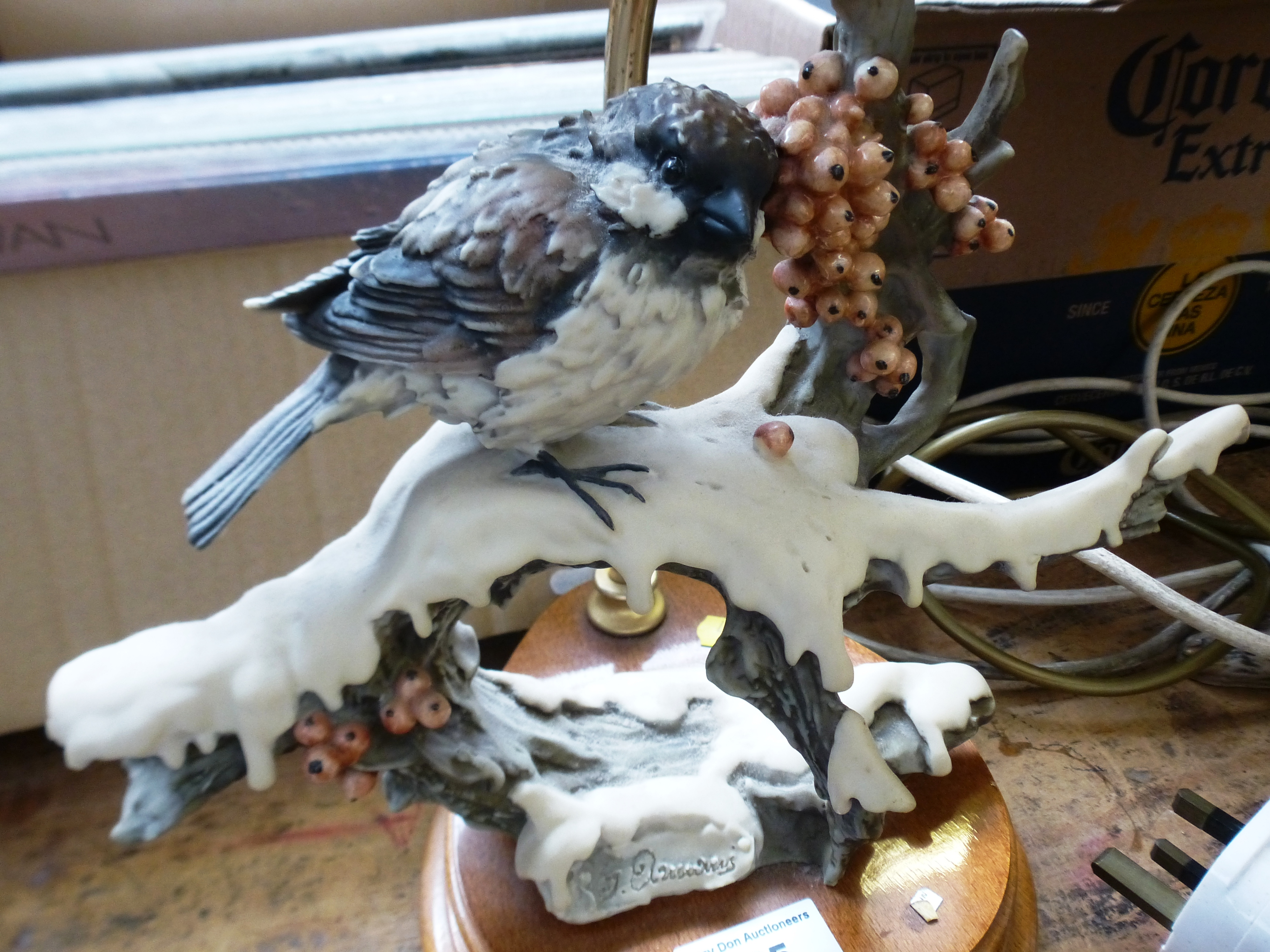 CAPODIMONTE SIGNED LAMP H: 22" AND GOEBEL BIRD LAMP H: 19" - Image 2 of 7