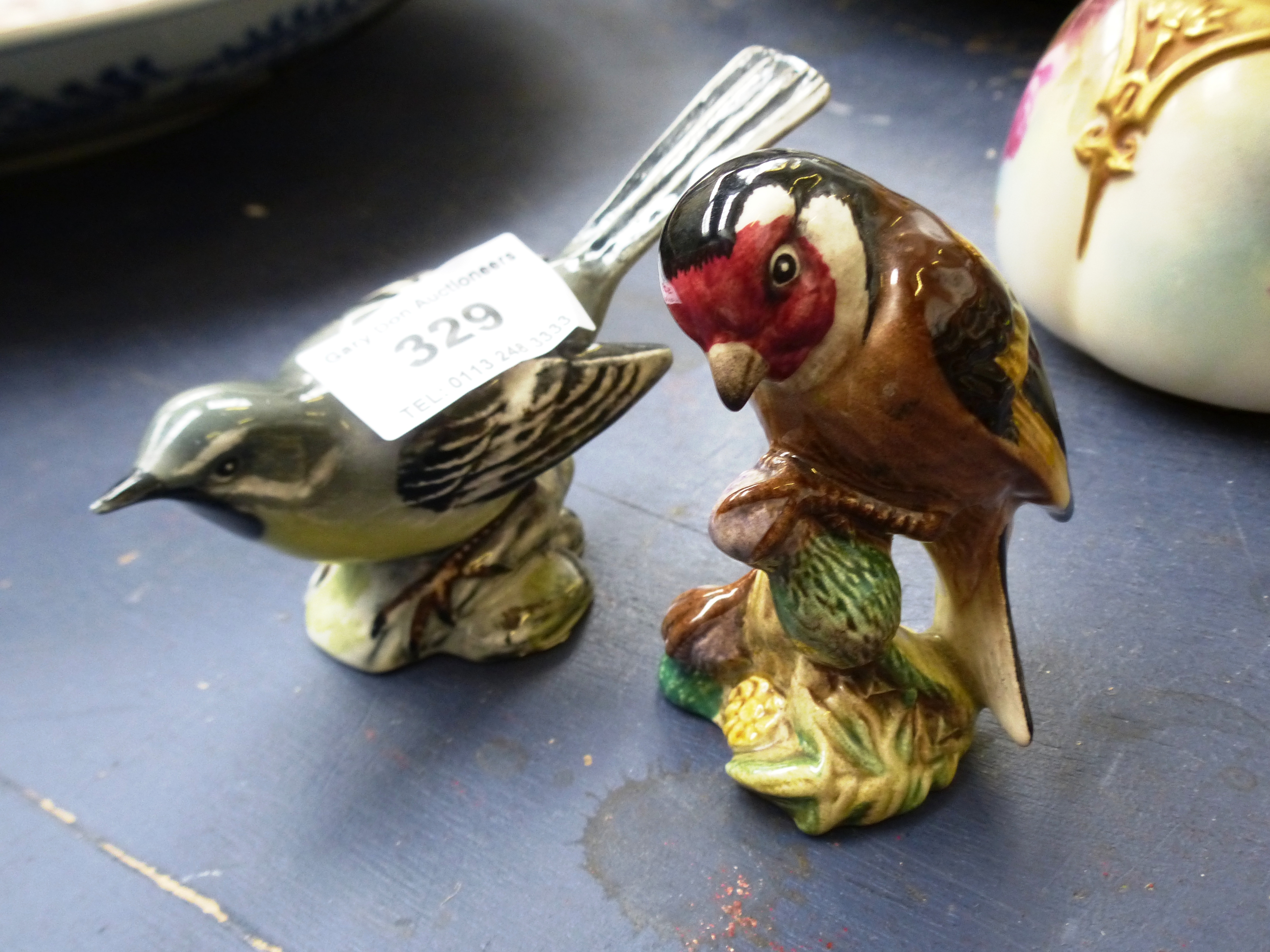 2 BESWICK BIRDS - 1041 GREY WAGTAIL AND 2273 GOLDFINCH