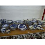 LARGE QUANTITY OF ASSORTED BLUE AND WHITE WARE