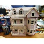 DOLLS HOUSE