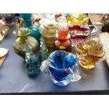 9 PIECES OF COLOURED GLASS INCLUDING MDINA