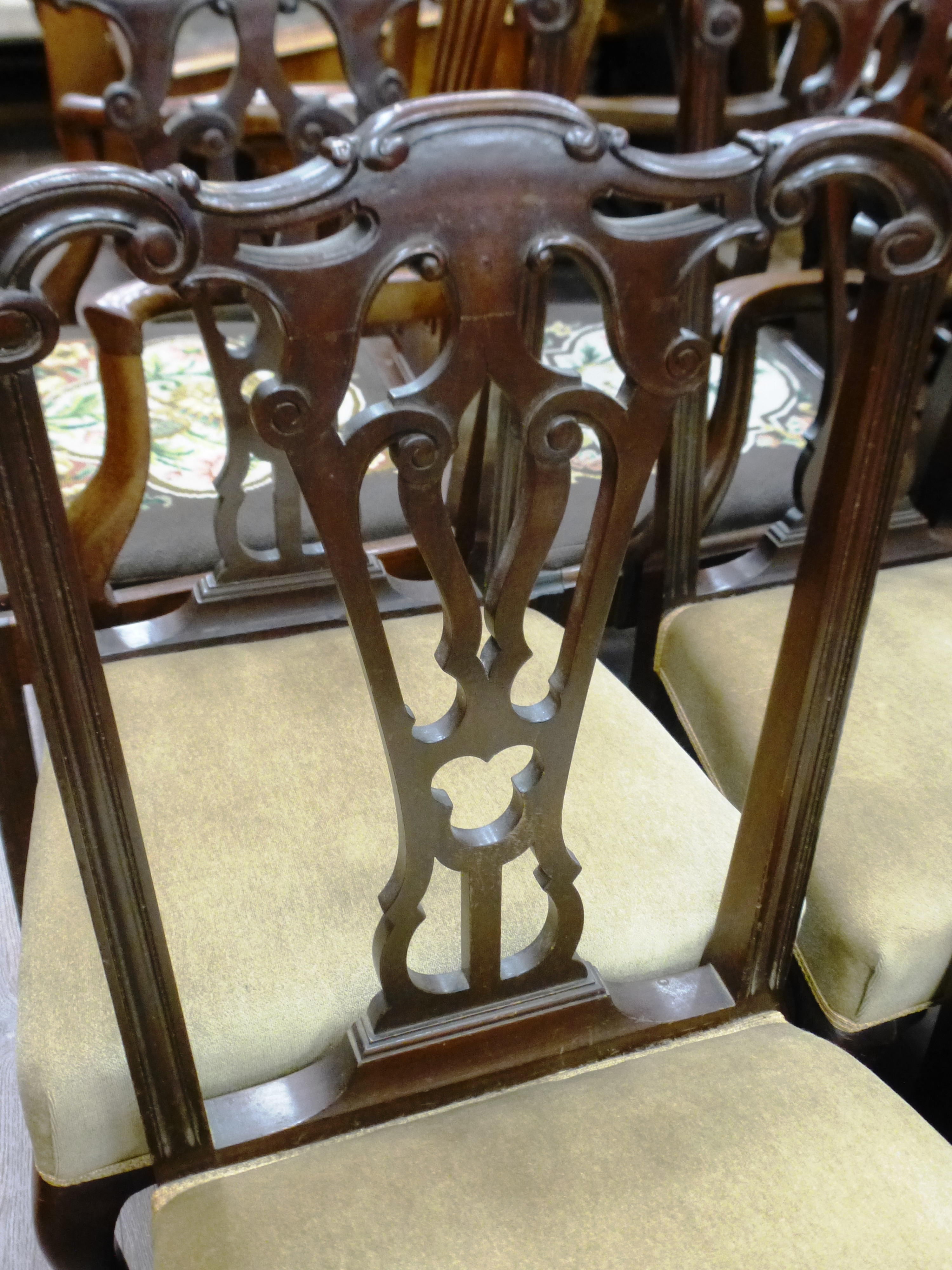 SET OF 6 CARVED CHAIRS - Image 5 of 5