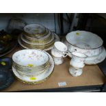 32 PIECE PART ROYAL ALBERT TEA AND DINNER SERVICE