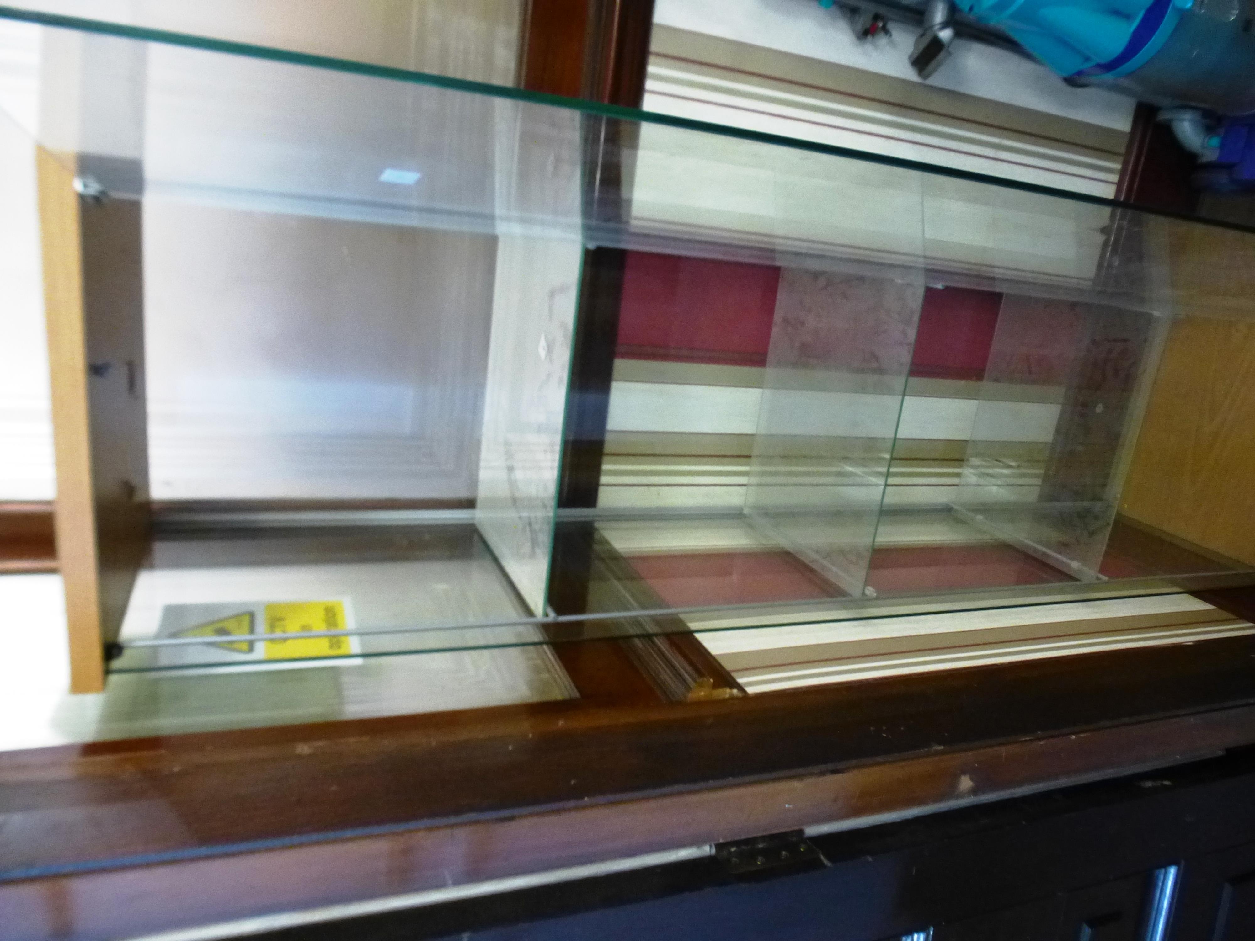 DISPLAY CABINET - Image 2 of 2