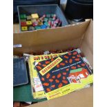 BOX OF ASSORTED MINIBRIX AND BOX OF BUILDING BLOCKS